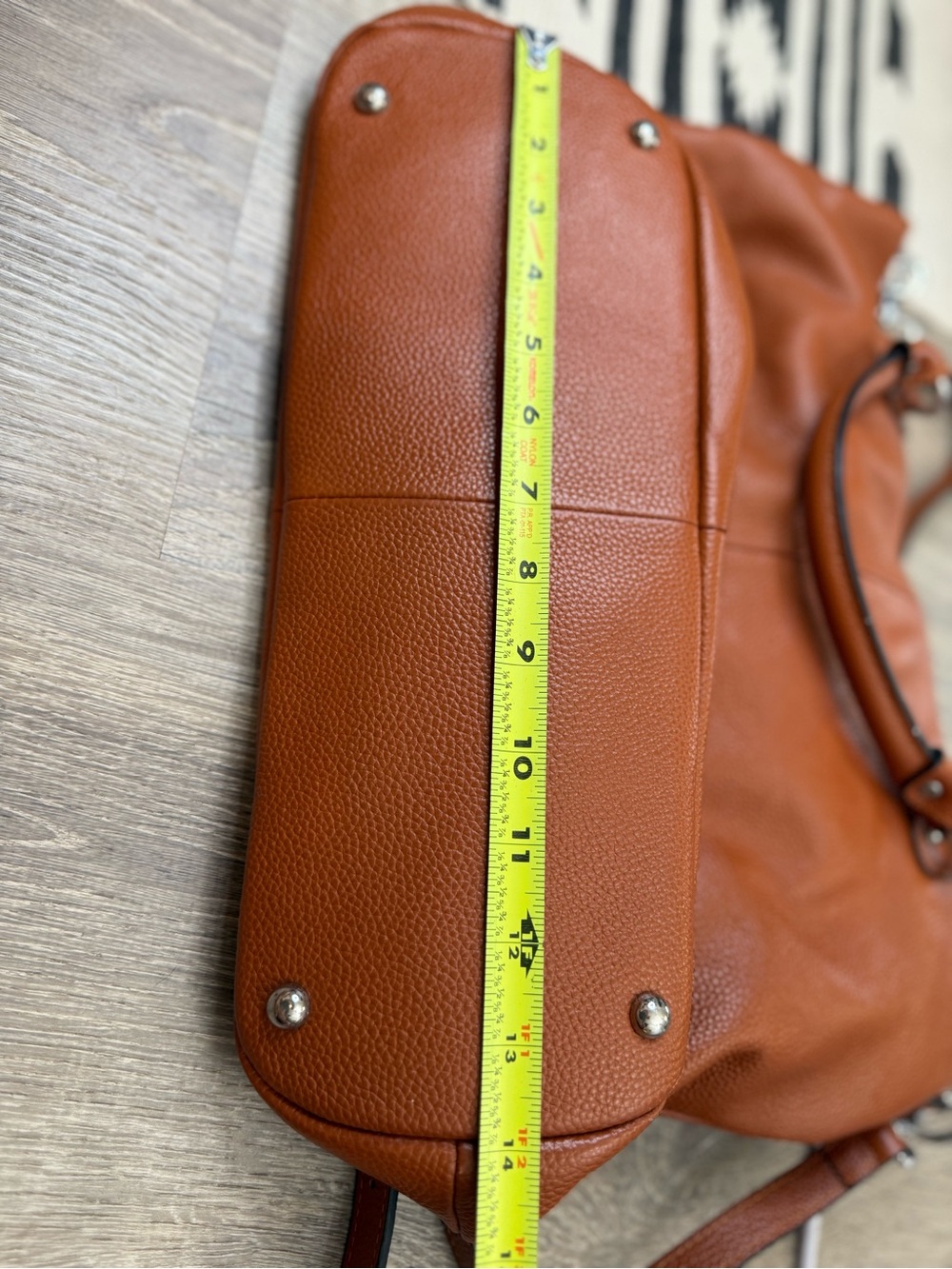 Kattee Leather Pebbled Leather Shoulder Hobo Bag - Picture 3 of 10